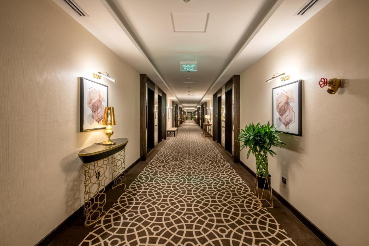 Nivel Hotel Abha Khamis Mushait Exterior photo A corridor at the hotel