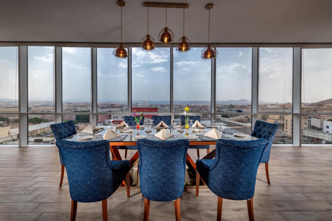 Nivel Hotel Abha Khamis Mushait Exterior photo The View