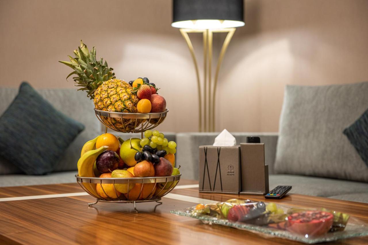 Nivel Hotel Abha Khamis Mushait Exterior photo Fruit basket