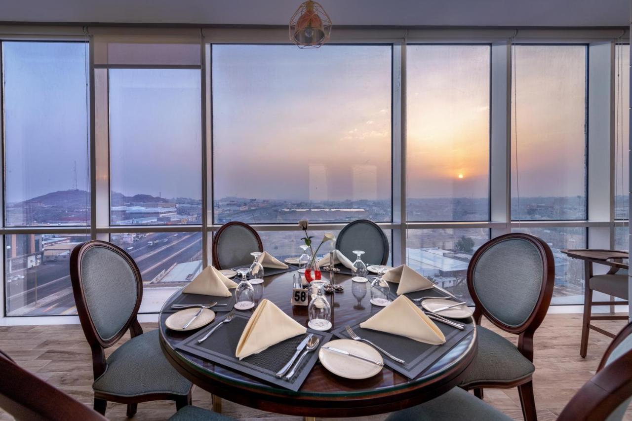 Nivel Hotel Abha Khamis Mushait Exterior photo The View