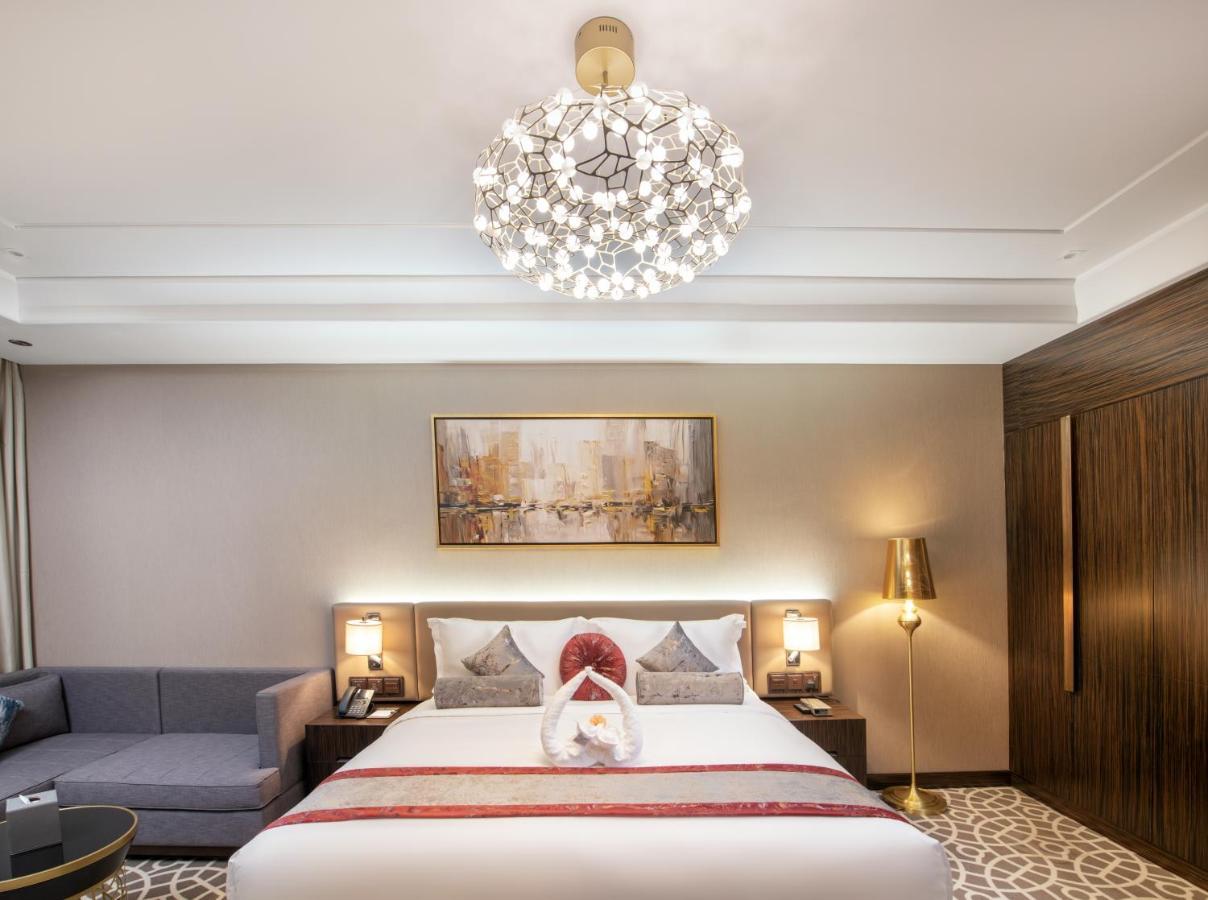 Nivel Hotel Abha Khamis Mushait Exterior photo Suite room