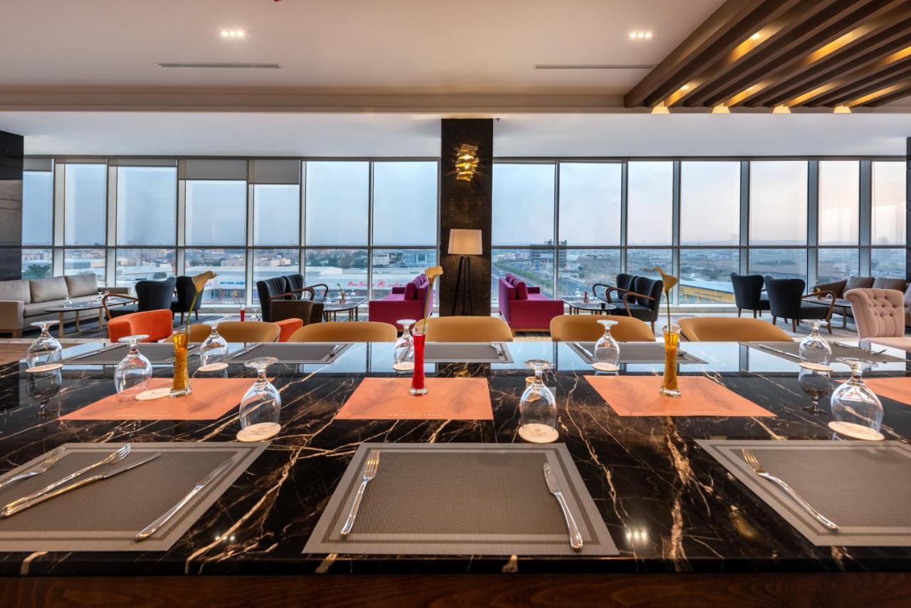 Nivel Hotel Abha Khamis Mushait Exterior photo The lounge at the airport