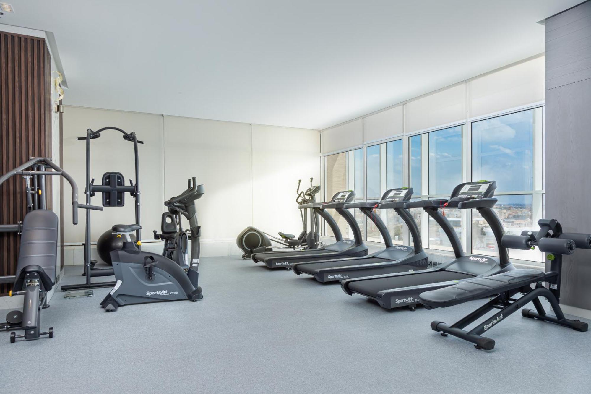Nivel Hotel Abha Khamis Mushait Exterior photo The gym at the hotel